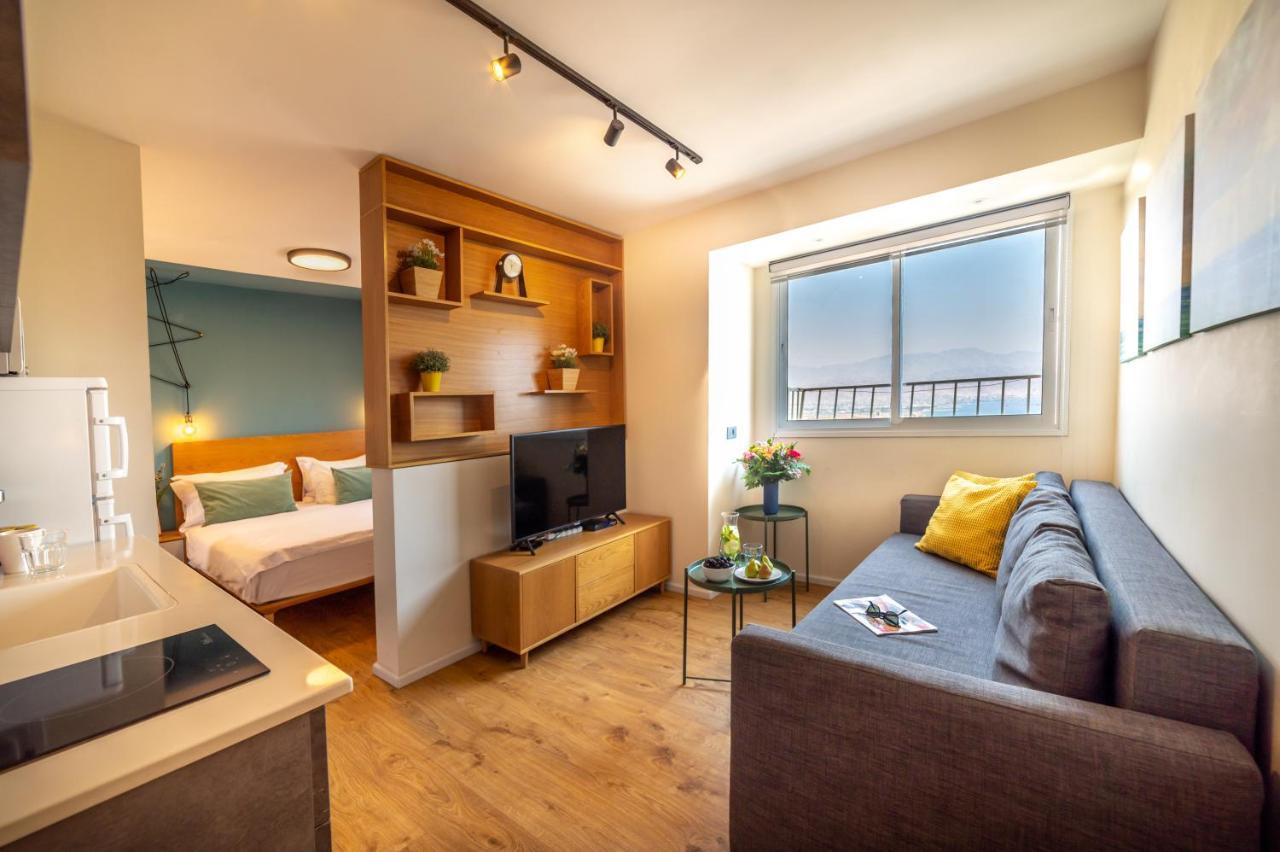 The Six Days Stylish One Bedroom Apartments Эйлат Экстерьер фото